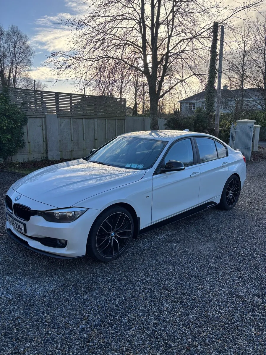 BMW 320D Efficient Dynamics - Image 2