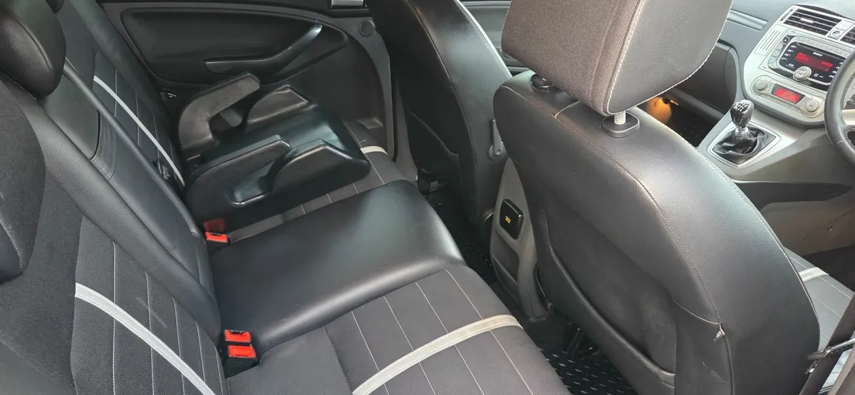 Ford kuga titanium  4x4 2.0tdci - Image 4