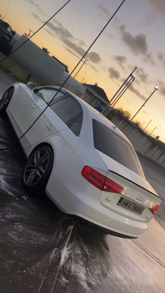 Audi A4 2.0 TDI - Image 2