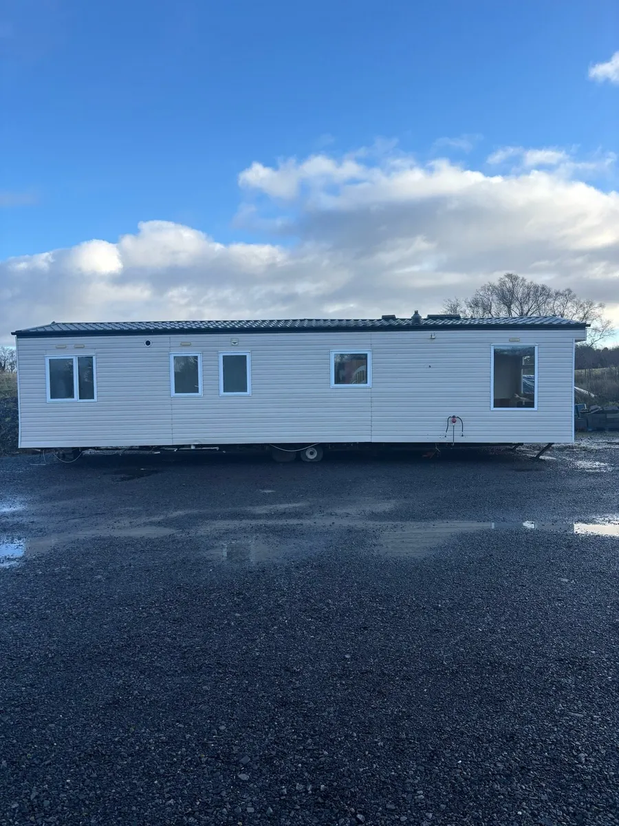 Mobile Home - Image 3