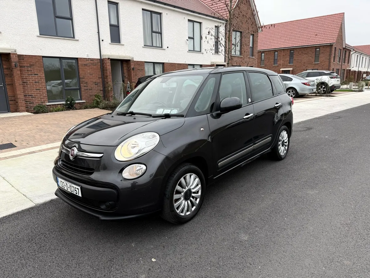 Fiat 500L 1.3 diesel 7 seater NCT 01/27 TAX 06/26 - Image 2