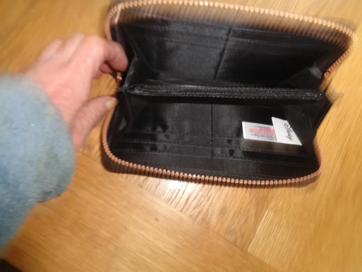 Ladies Minnie Mouse Wallet for Sale - Image 2