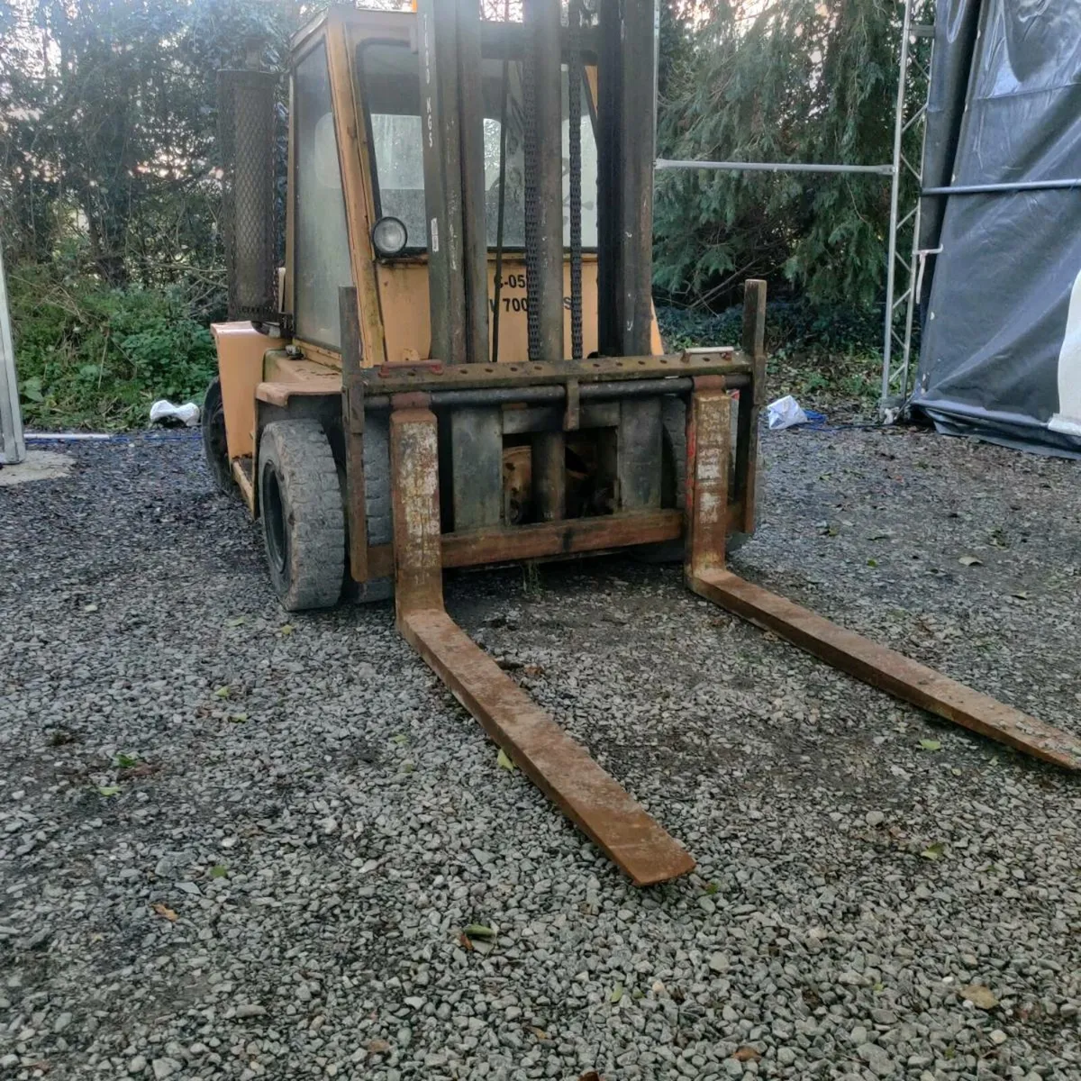 7 ton caterpillar - Image 2