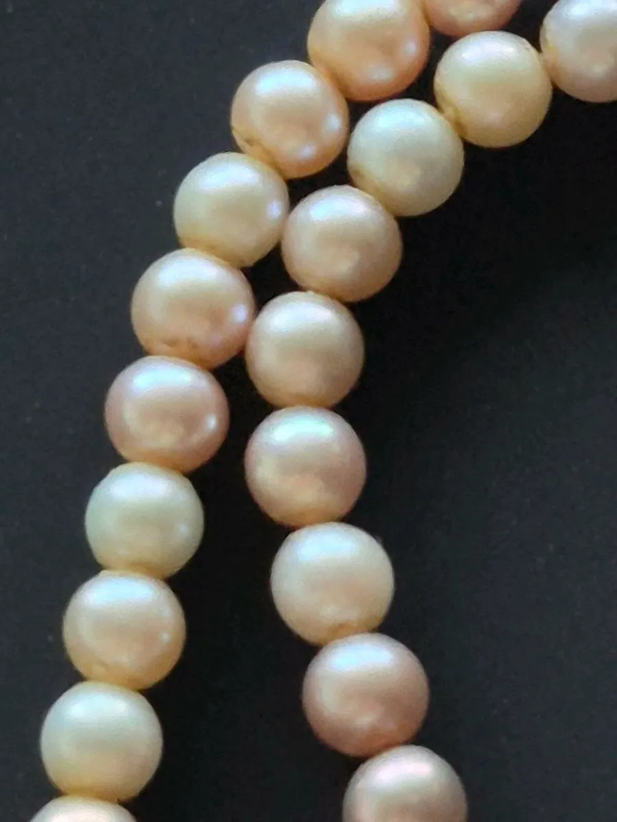 Freshwater Pearls (pink tones) 9ct Gold Clasp - Image 4