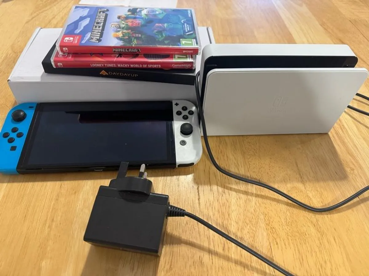 Nintendo switch Oled - Image 1