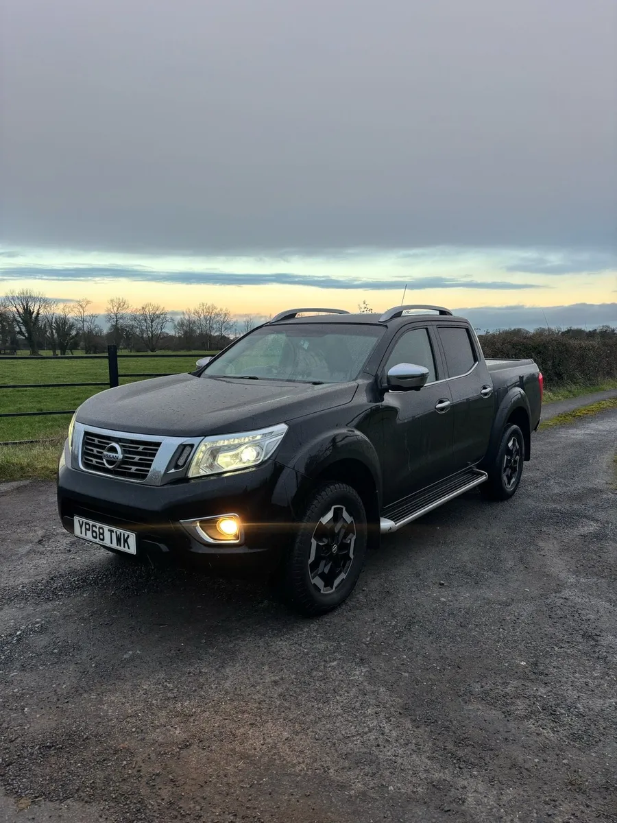 Nissan Navara Tekna 2019 - Image 2