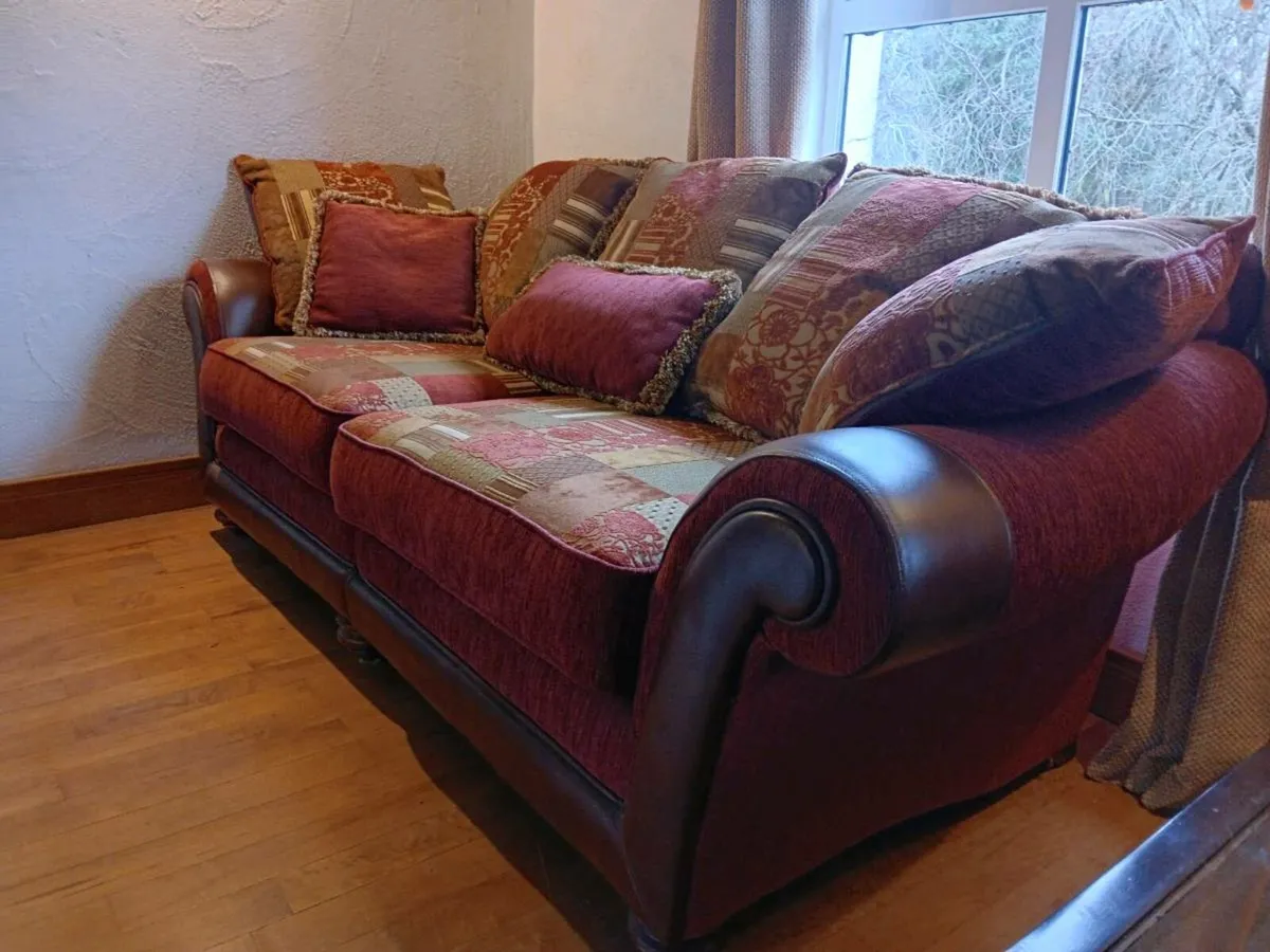 Luxury Sofas x 3 - Image 2