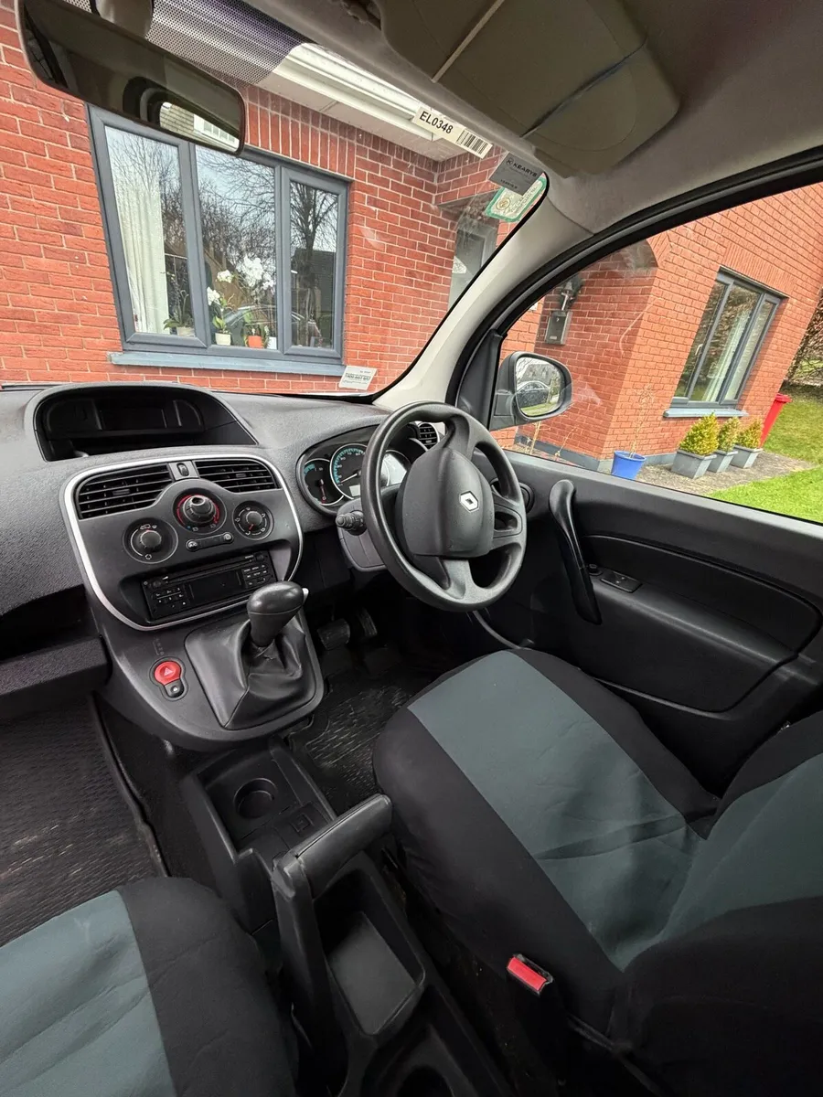 Renault 2020 - Image 3