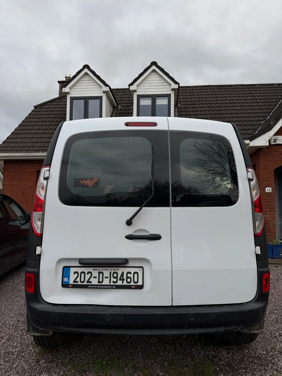 Renault 2020 - Image 4