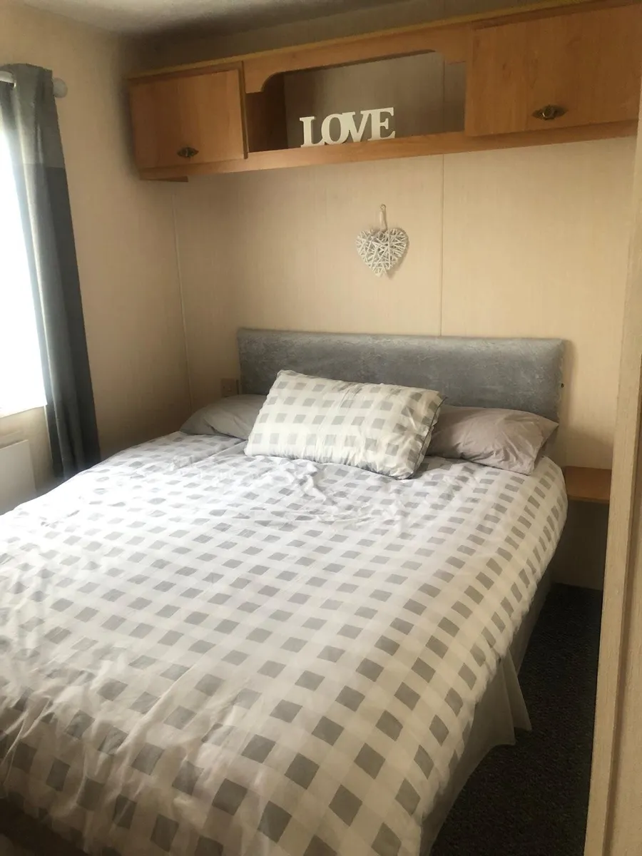 Extremely well kept Mobile home for sale - Image 1