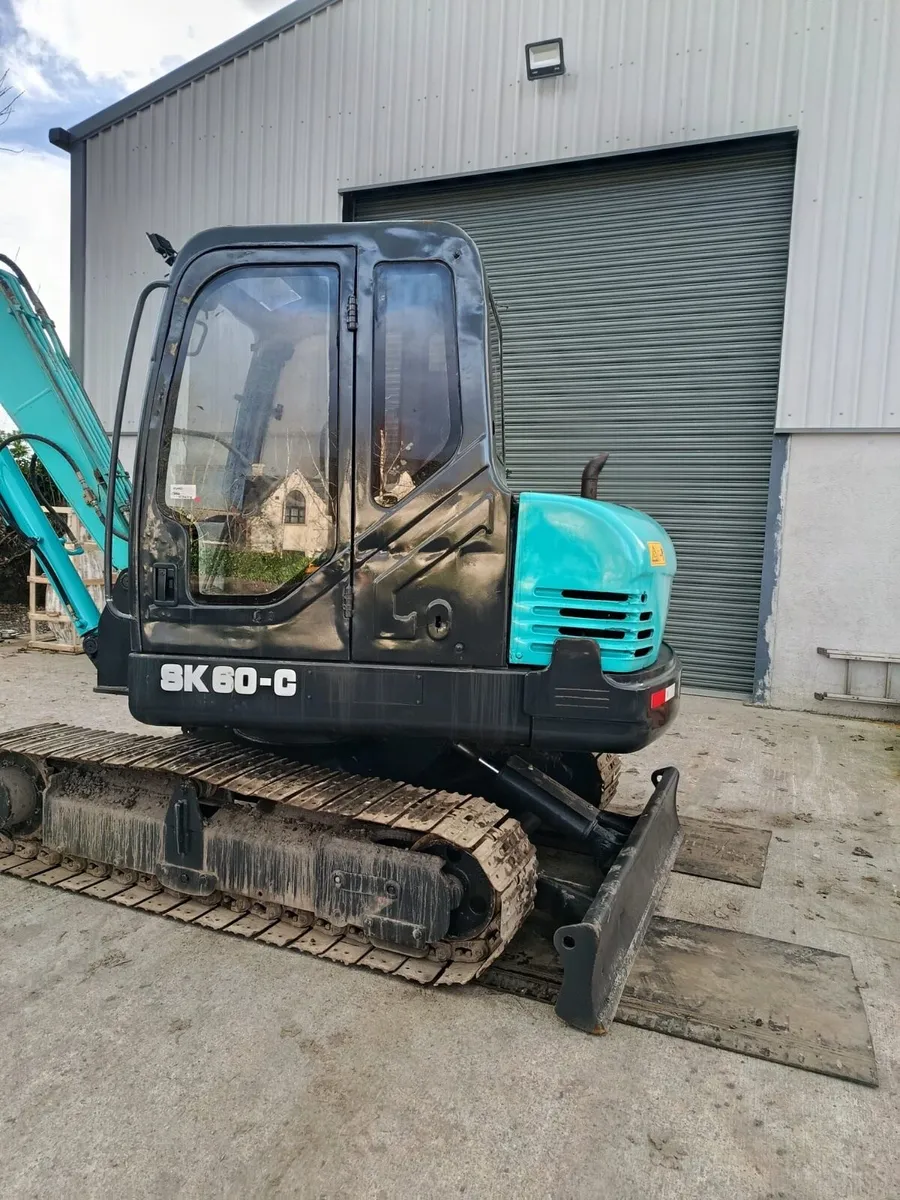 Track machine - Image 2