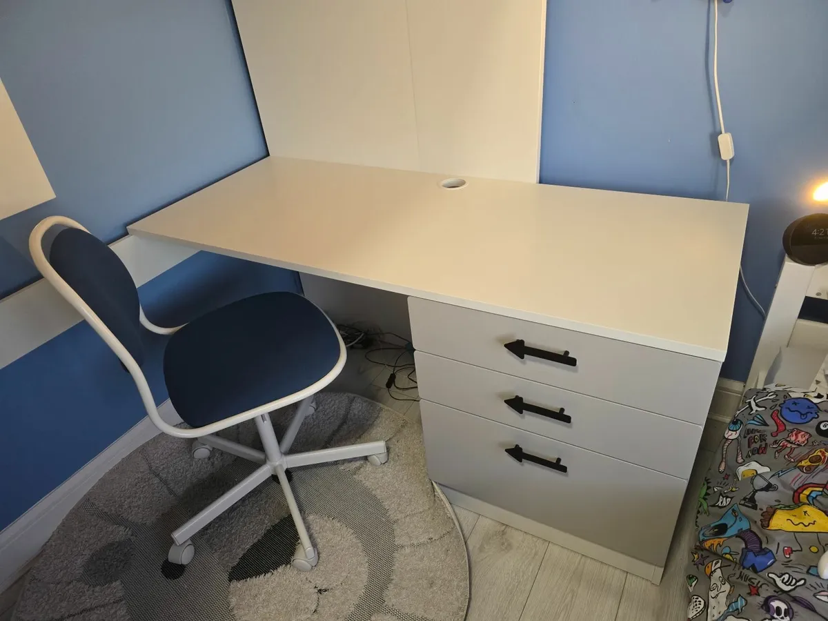 IKEA Kids SMÅSTAD loft bed, desk/chair ready - Image 3