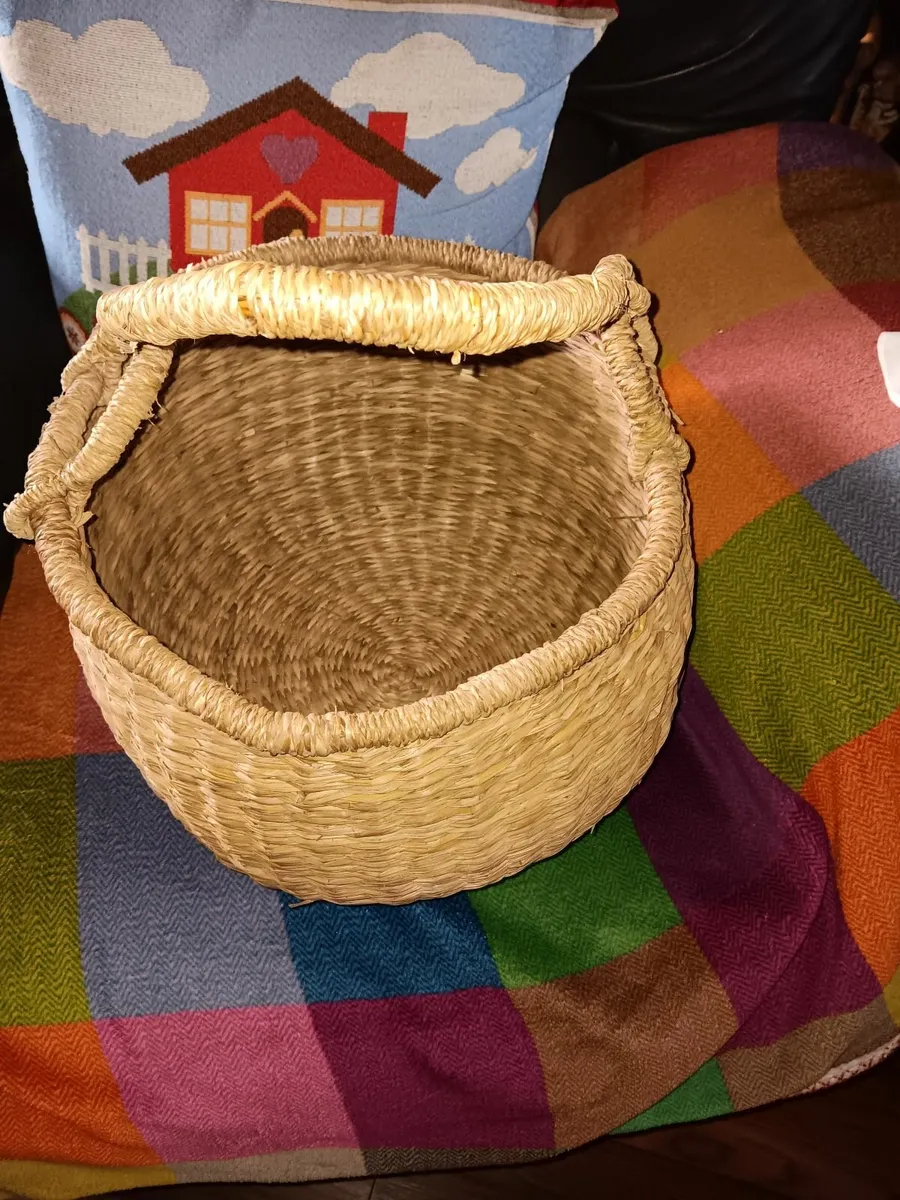 Vintage basket - Image 2
