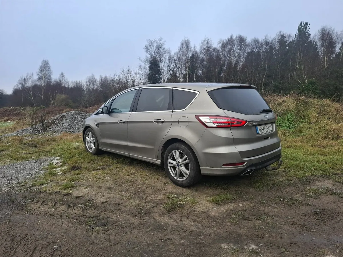 Ford S-Max 2016 - Image 1
