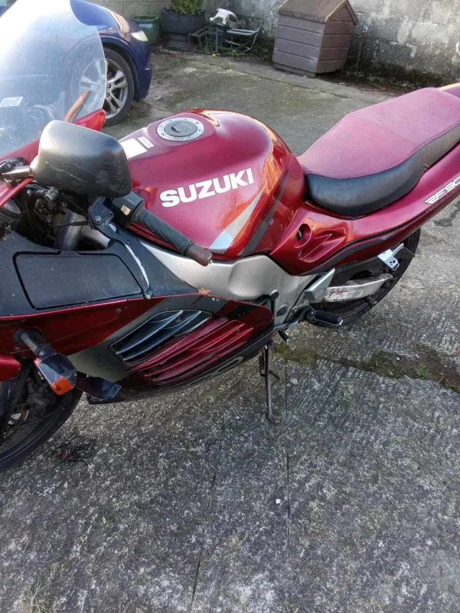 Rf 900 suzuki - Image 4
