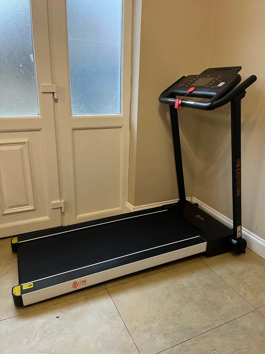 Touchscreen Treadmill ITM Fitness - Image 1