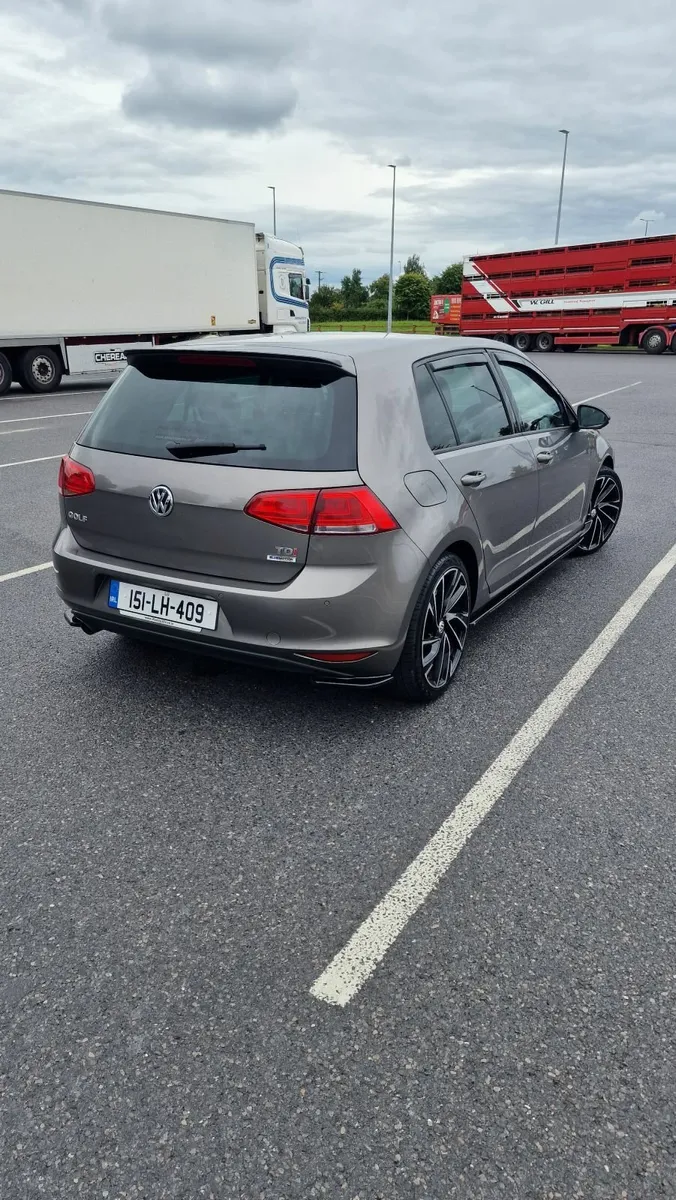 Volkswagen Golf 2015 - Image 2