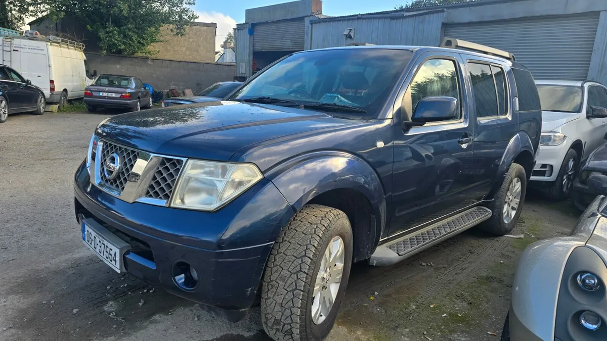 Nissan Pathfinder 2006 Automatic Diesel 2.5l - Image 2