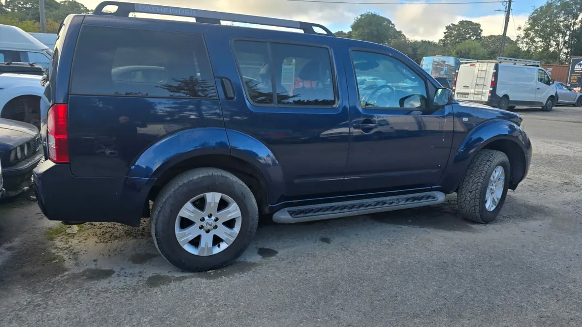 Nissan Pathfinder 2006 Automatic Diesel 2.5l - Image 4