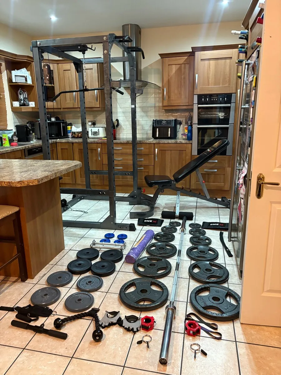 HEAVY PROFESSIONAL GYM WEIGHTLIFTING COMPLETE SET! - Image 1