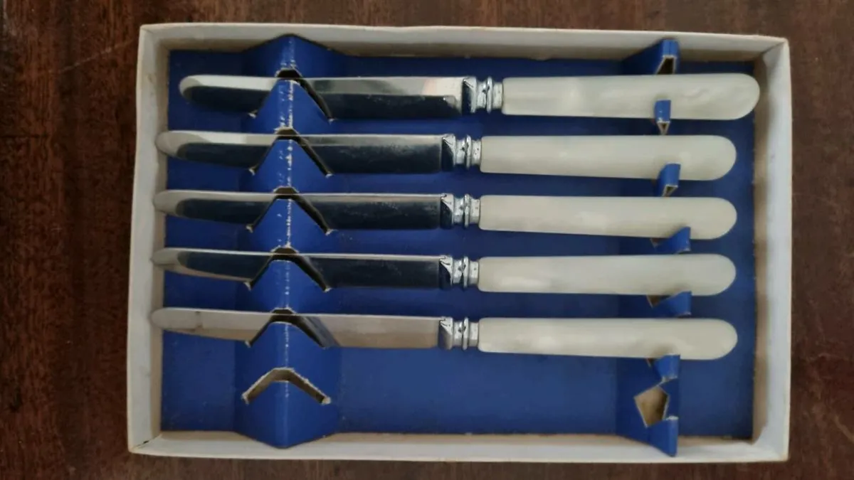 Antique stainless steel knife set - Image 3