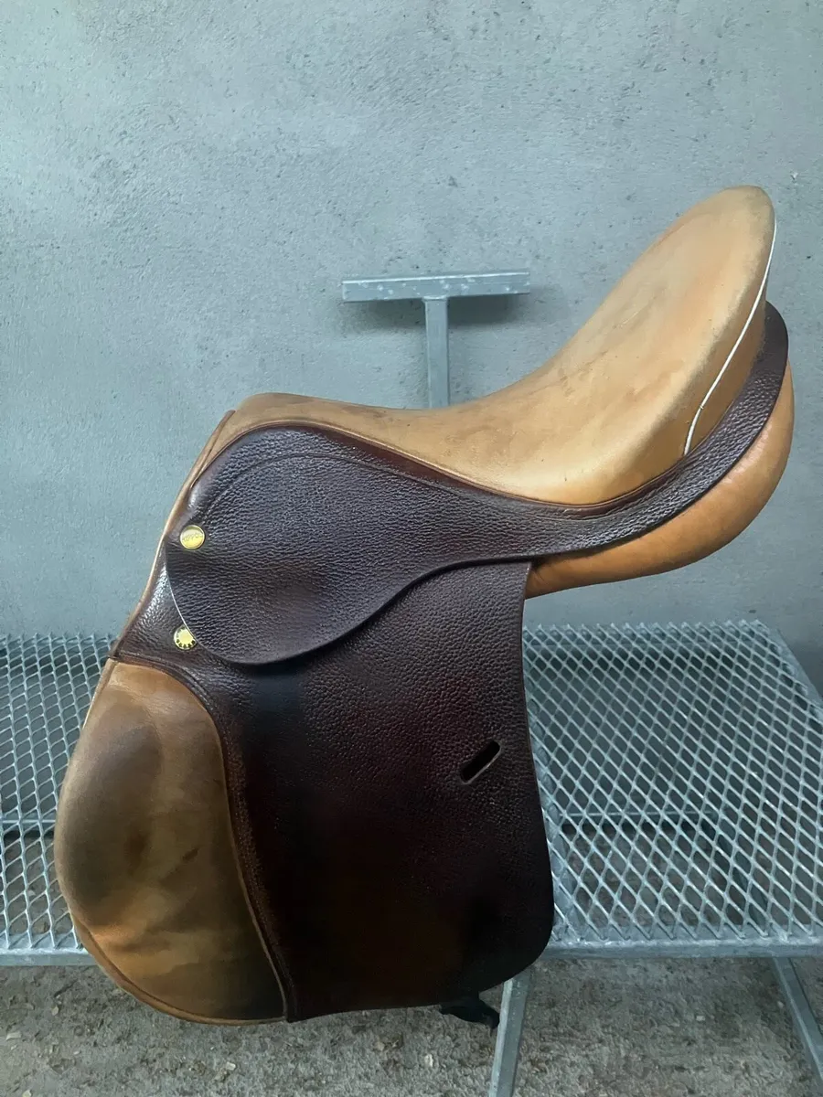 Small saddle - Image 1