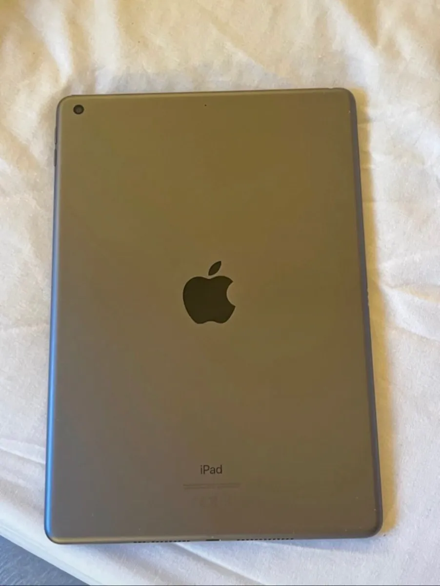 iPad 8th Generation - Image 2