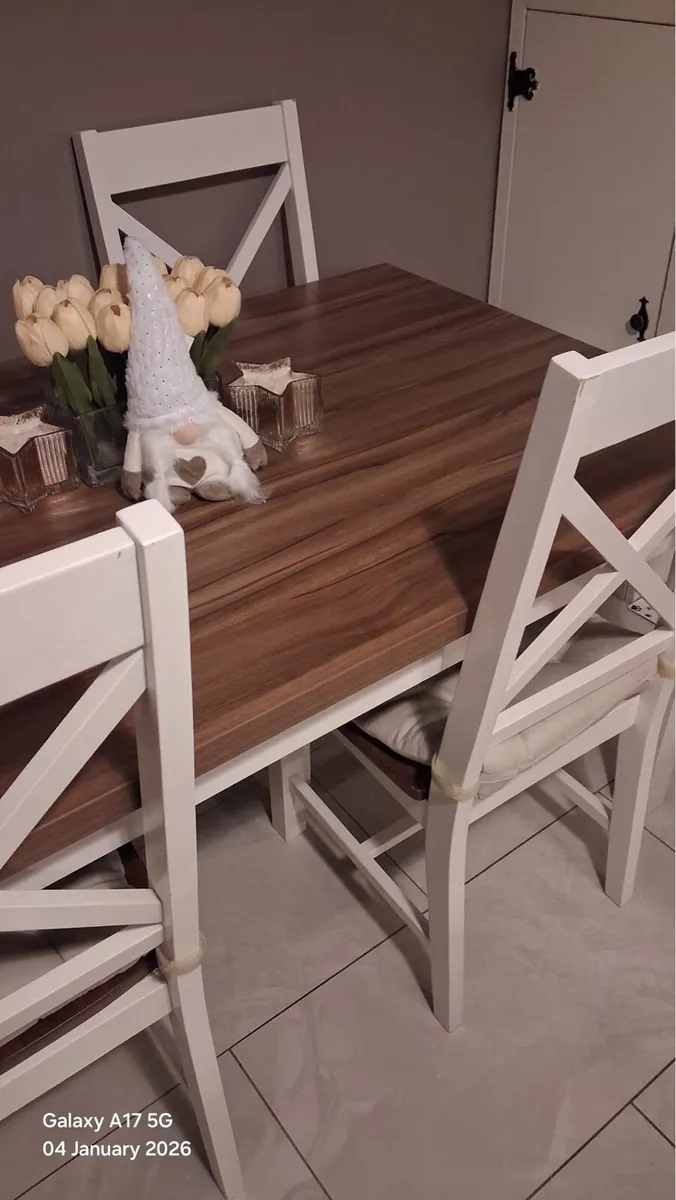 Dining table & chairs + Bar stools - Image 1