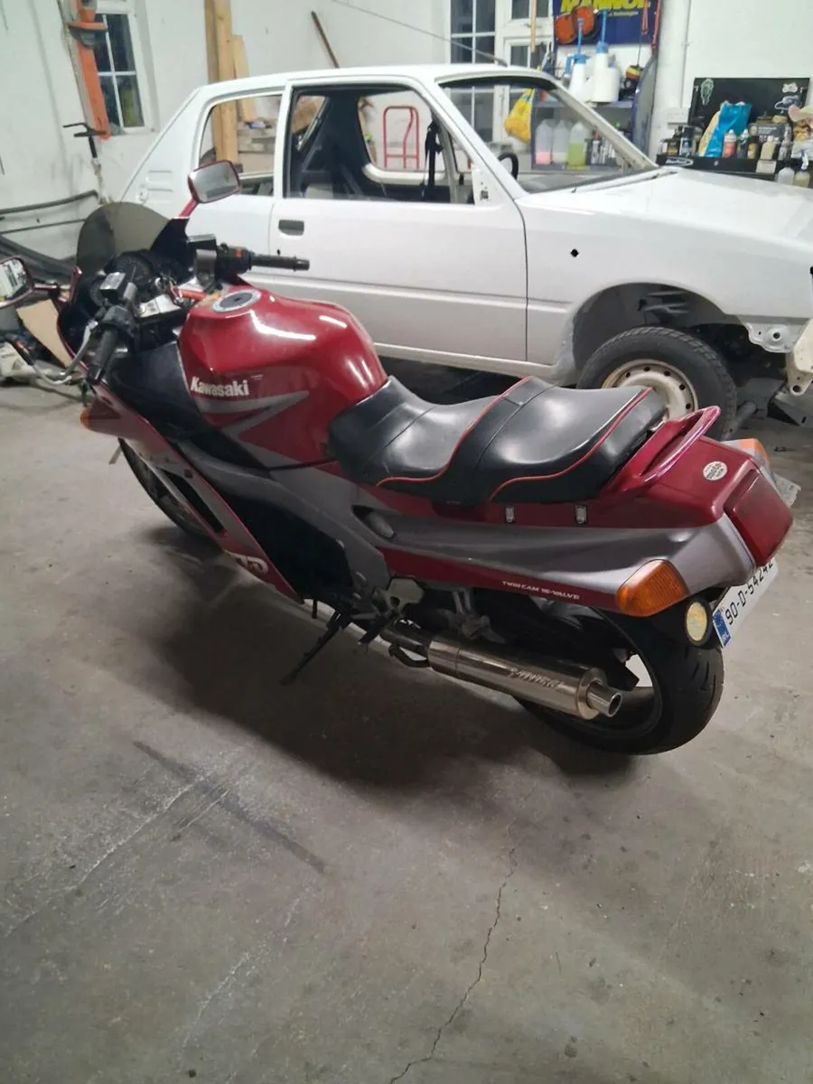 Kawasaki zzr1100/ 650 versys, honda cb400 - Image 2