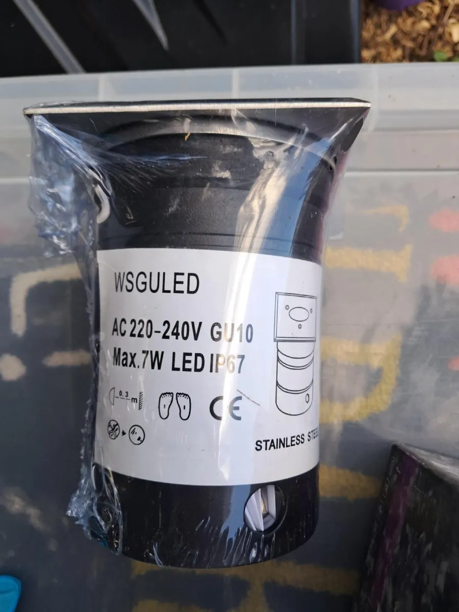 LED Walk over/ Drive over Lights x 6 - Image 3