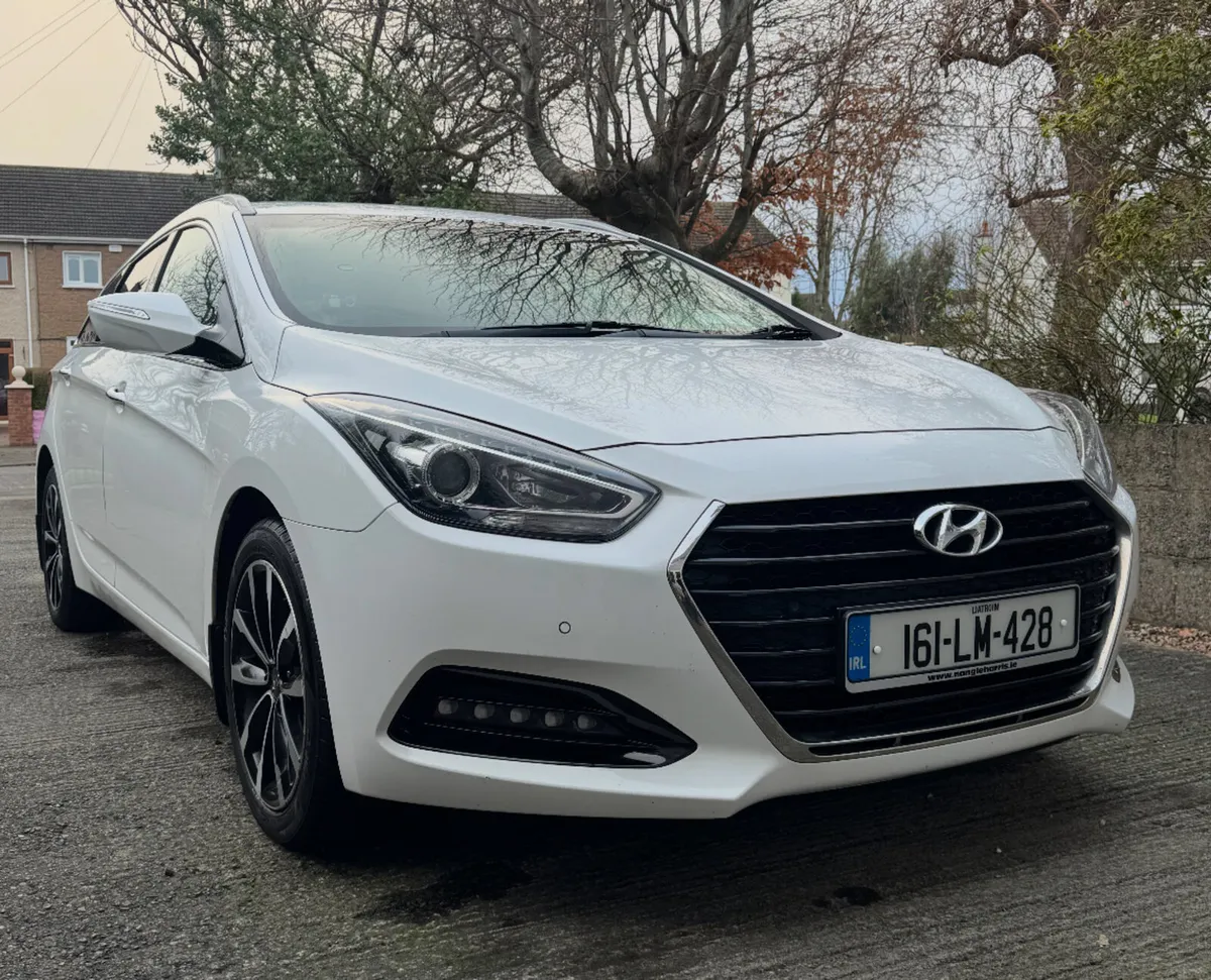 Automatic Hyundai I 40-Executive Plus - Image 1