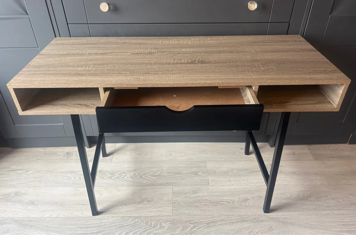 Desk / Table - Image 2