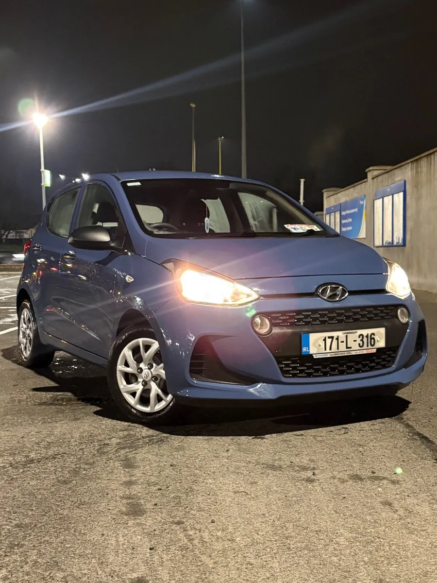 2017 Hyundai i10 - LOW MILEAGE - Image 1