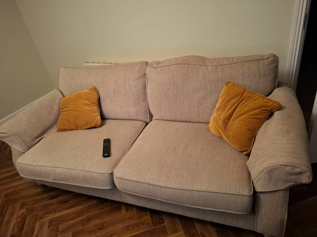 3 seater sofa and 2 snugglers. - Image 2