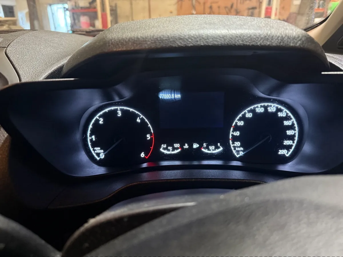 Ford Transit 2019 - Image 2