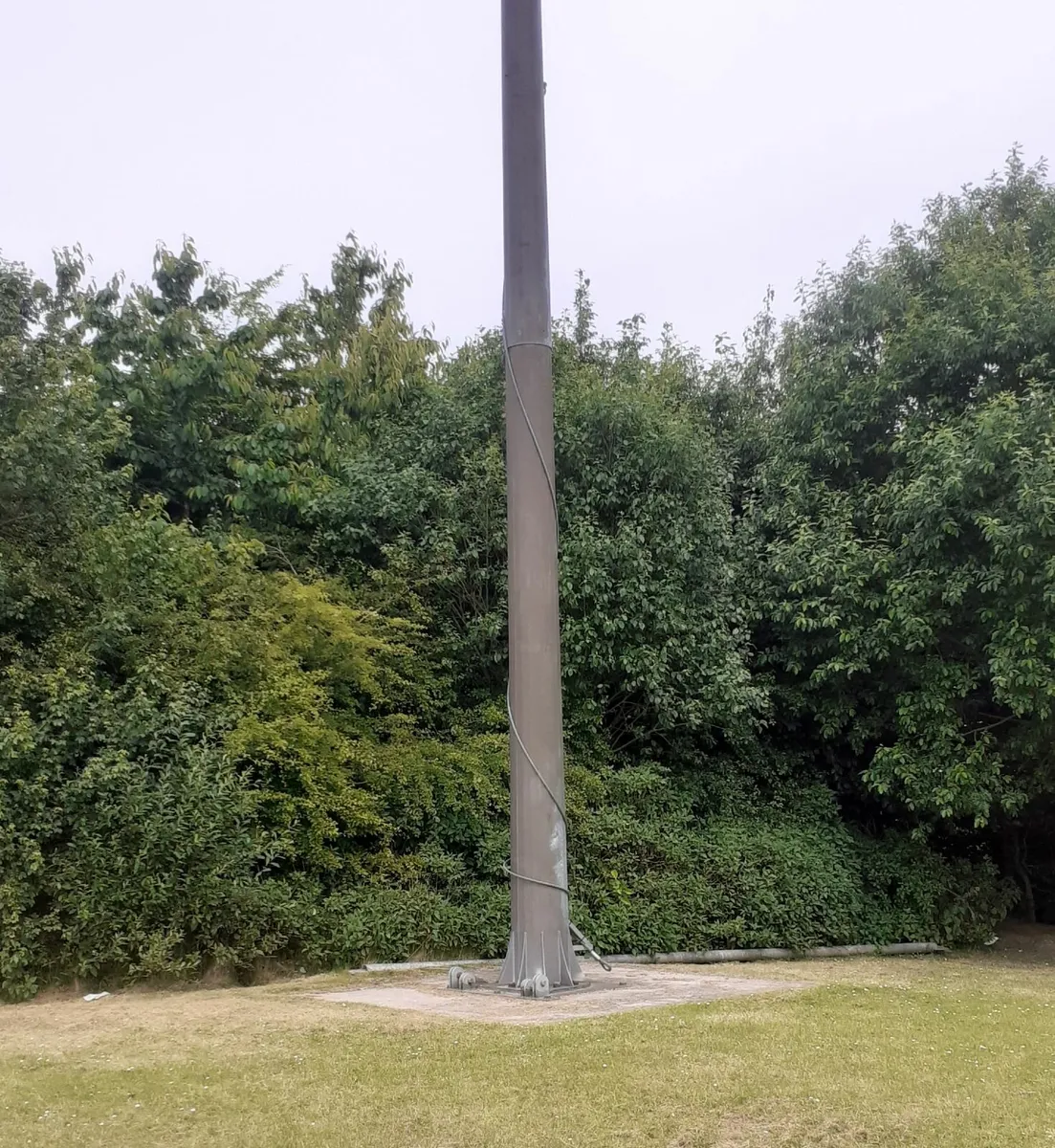 Proven/Kingspan 6/9Kw Wind turbine. - Image 2