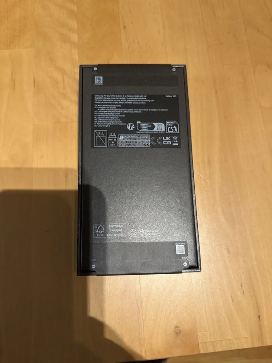 Samsung s25 256gb Unlocked New Sealed dual sim - Image 3