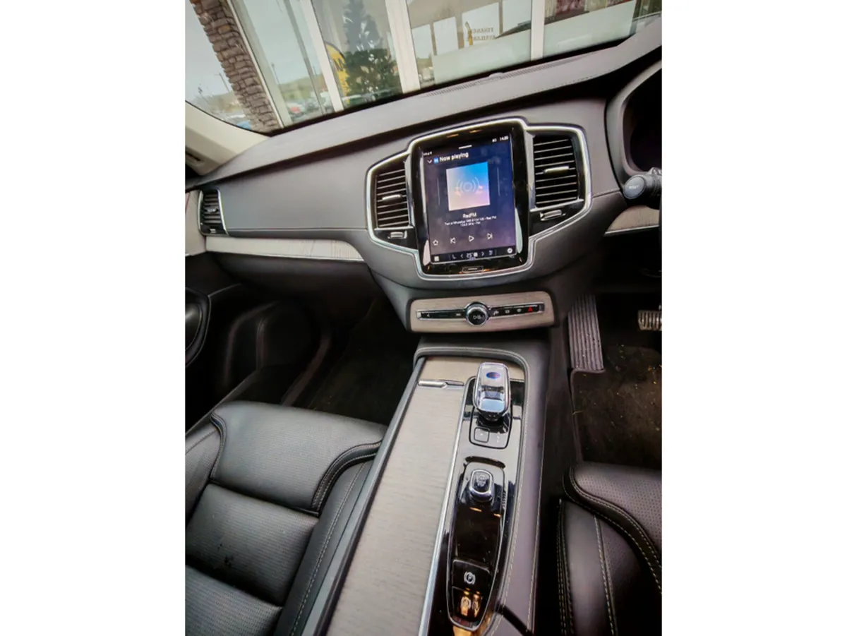 VOLVO XC90 + EDITION T8 PHEV AW PLUS AWD - Image 4