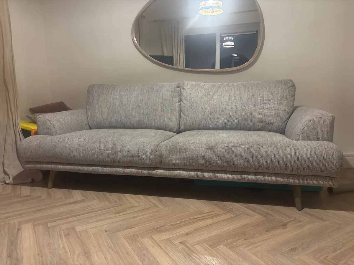 3or4 seater couch - Image 3