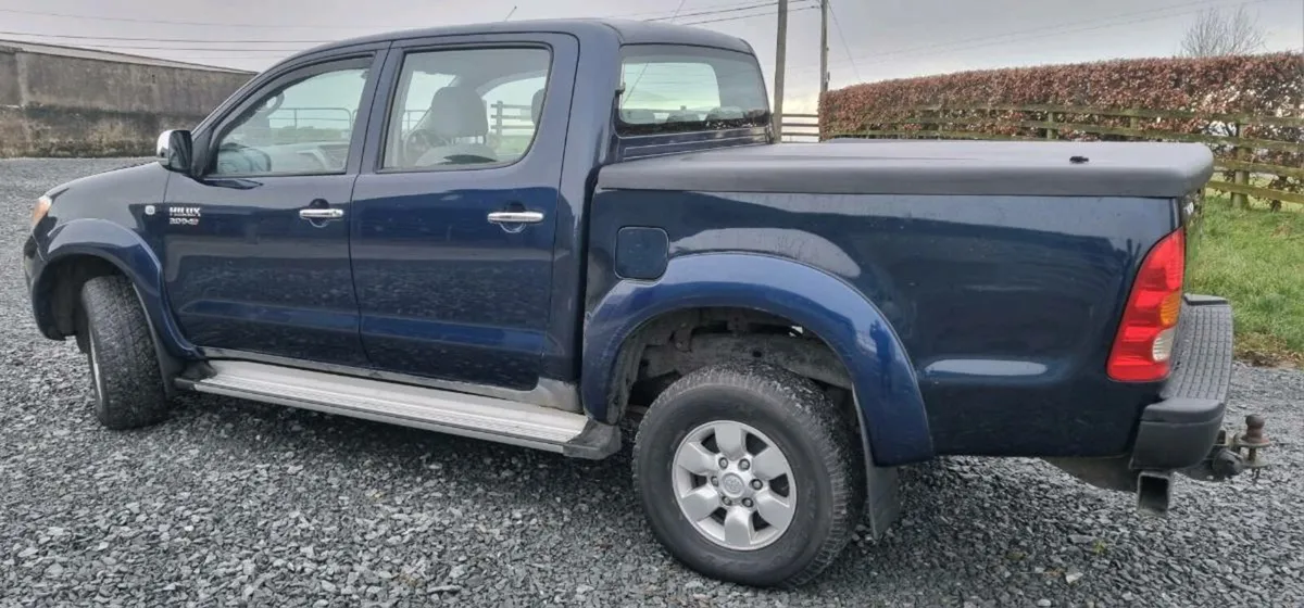 Toyota Hilux 2007 - Image 4