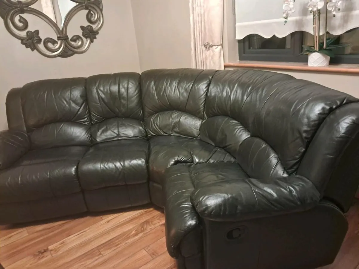 Corner seater - Image 3