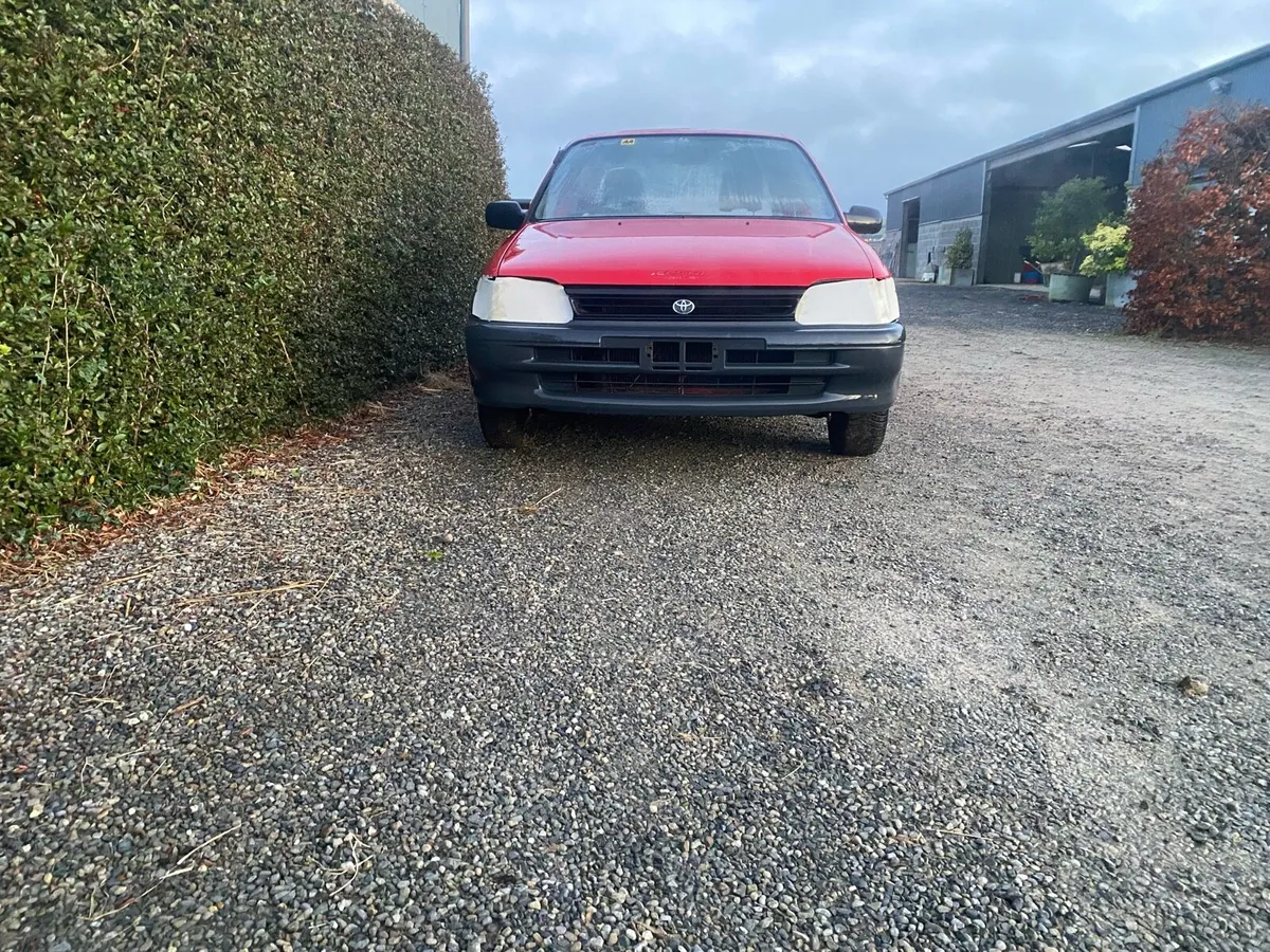 Toyota starlet 1.3 XLi - Image 1