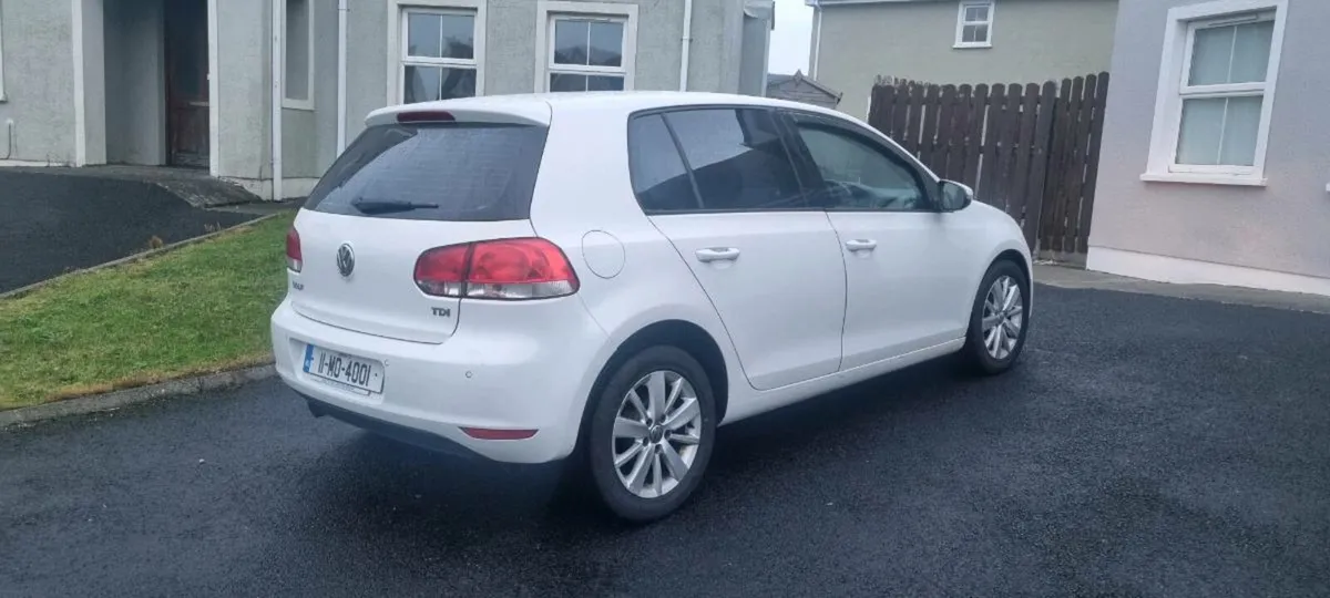 2011 Volkswagen Golf ** New nct 01/27 ** - Image 2