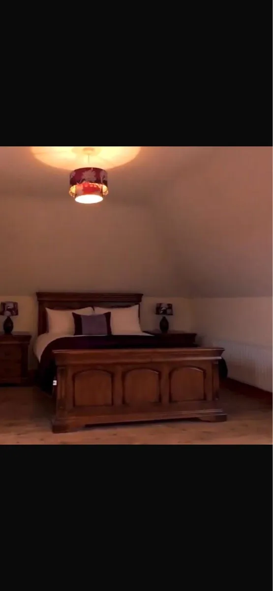 Selection of furniture - Image 1