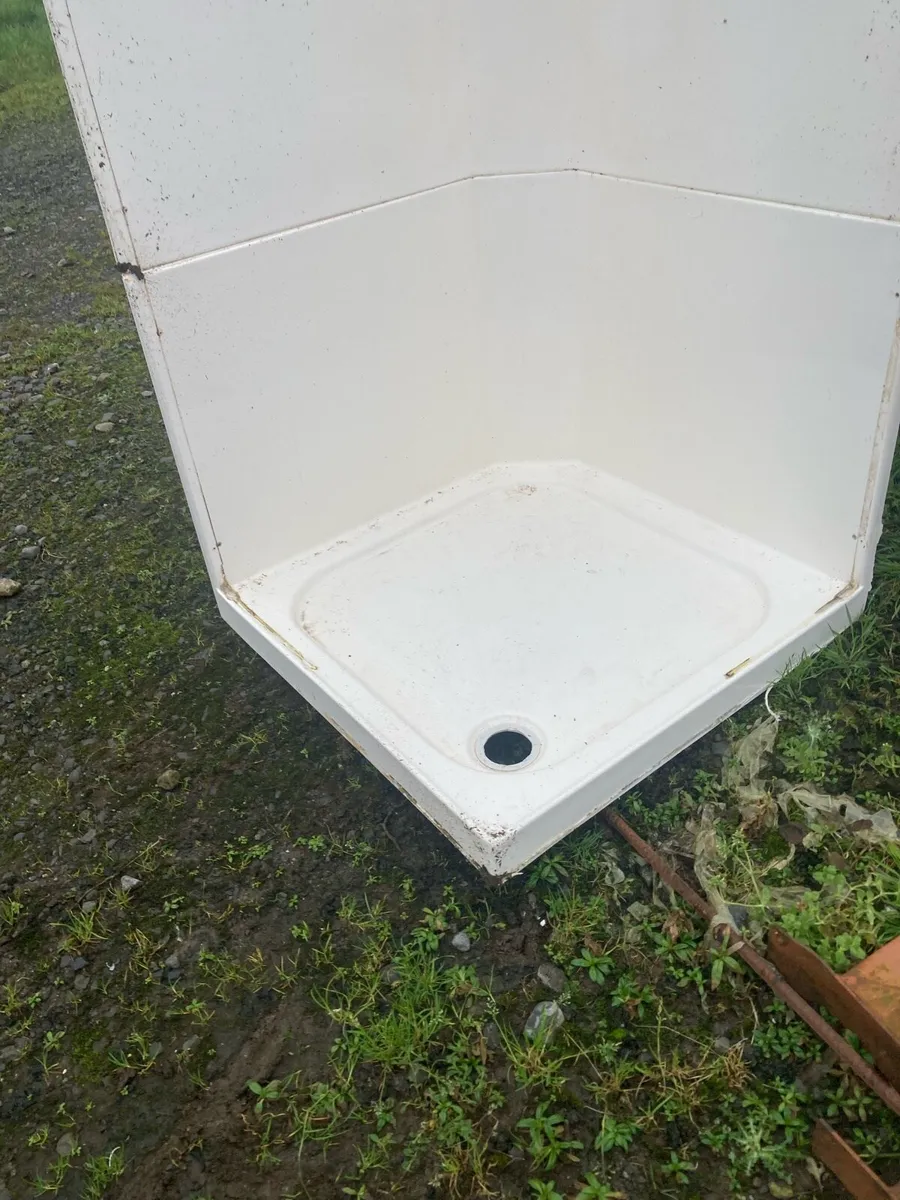 Shower tray - Image 2