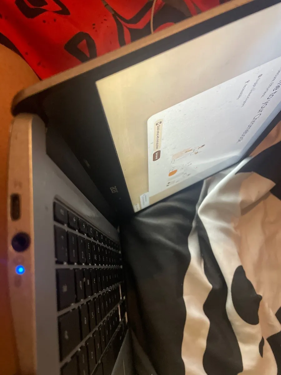 Acer  Chromebook - Image 4