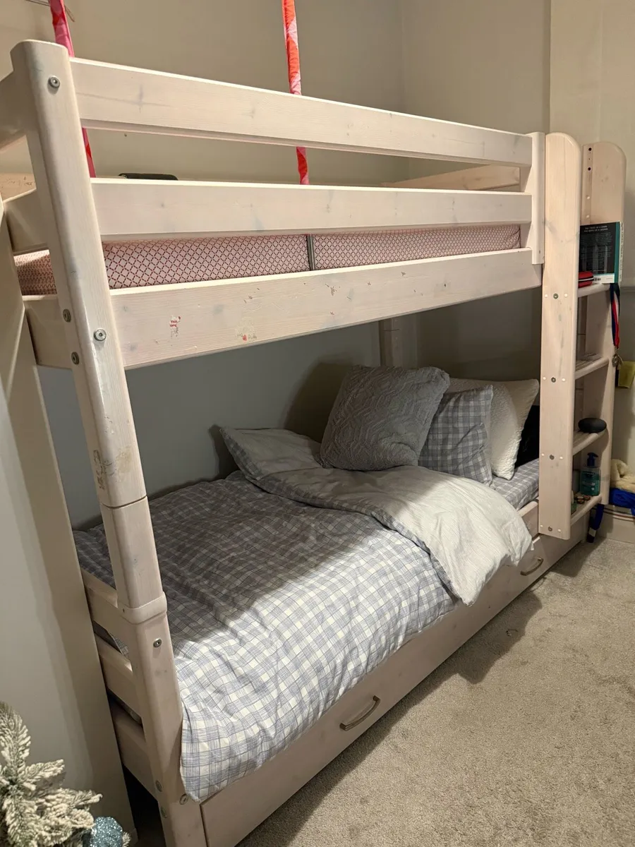 Flexa bunk bed with pull out triple - Image 1