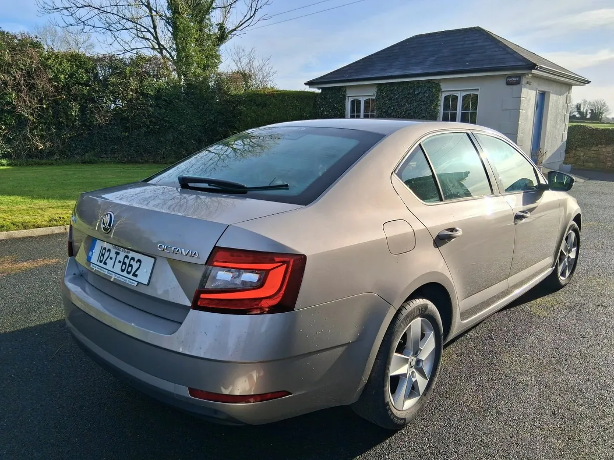 Skoda Octavia 2018 - Image 2