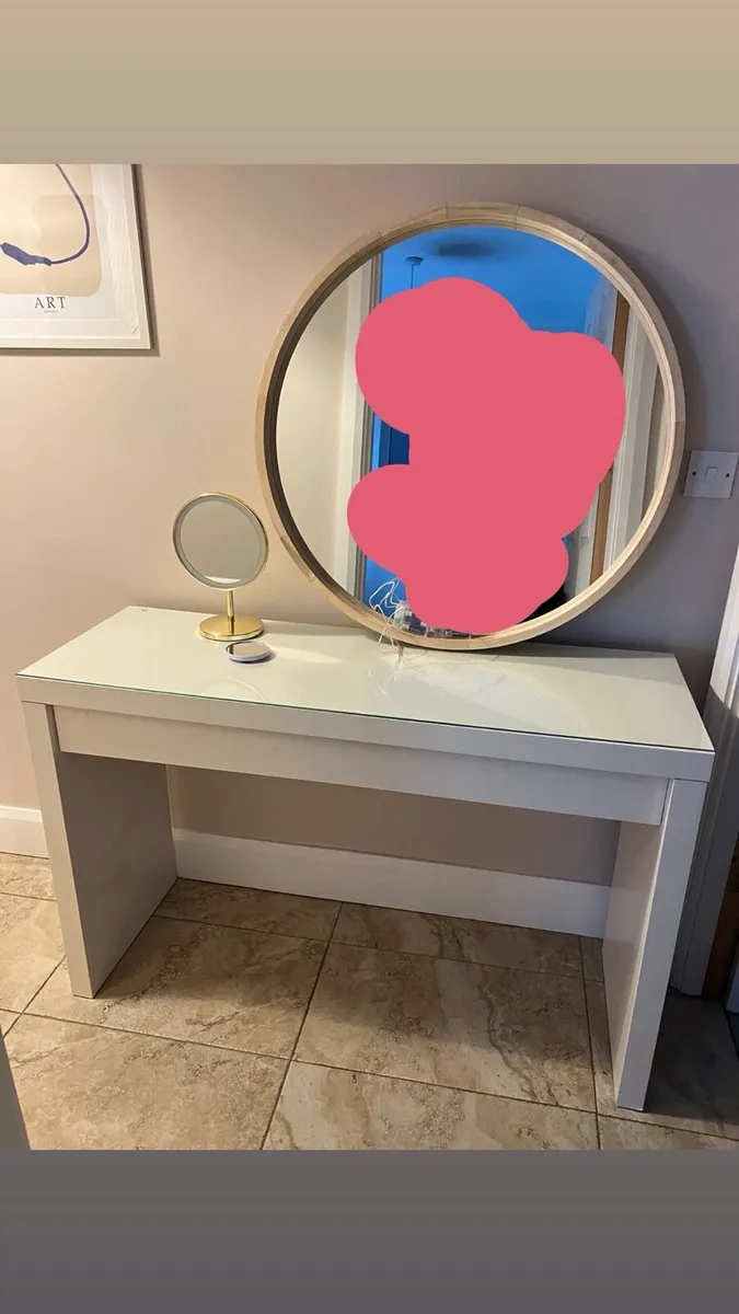 Vanity table - Image 2