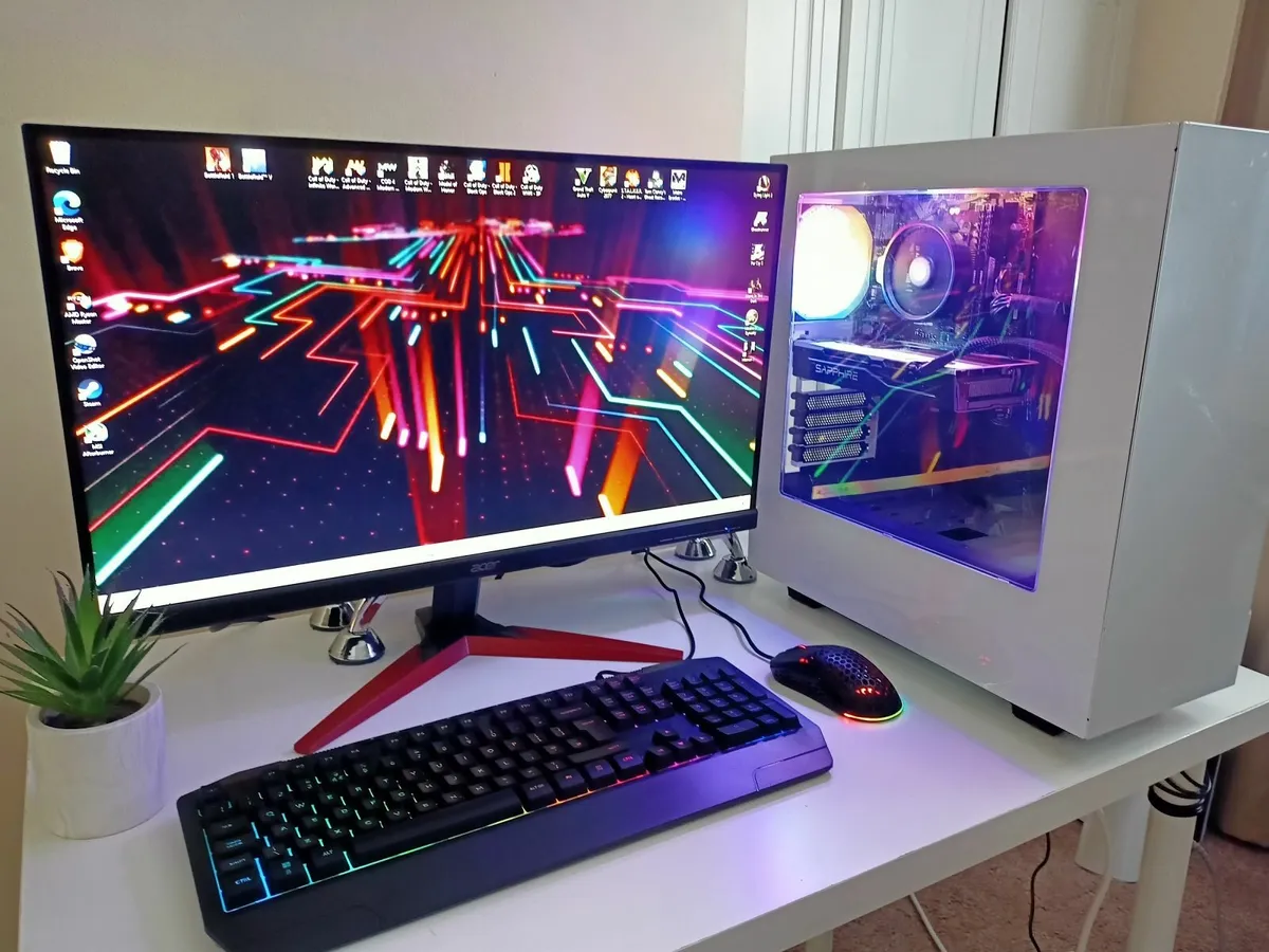 Gaming PC with Monitor keyboard and mouse - Image 4